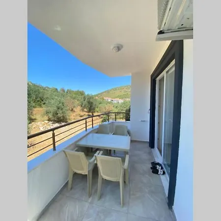 SARIMSAKLI MERKEZDE DENİZE 100Mt PANSİYON